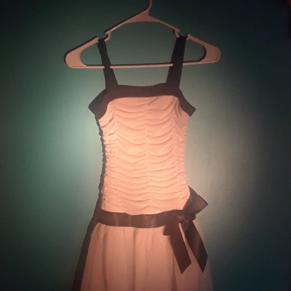 Girls iz dress